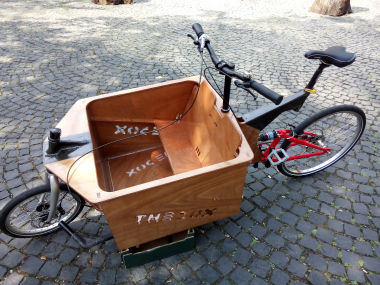 Neue Box aus Betonplex Anti-Rutsch für Lastenrad